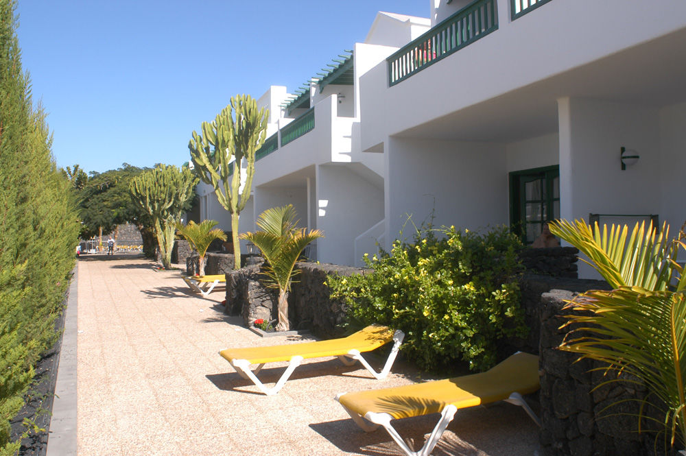 Apartamentos Acuario Sol Puerto del Carmen  Exterior photo